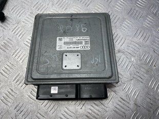 Блок керування двигуном 8R0907551E Audi Q5