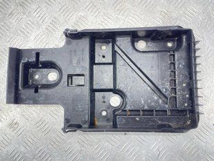 Піддон для акумулятора 31479351 Volvo XC90