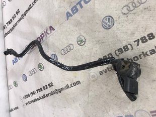 Трубка вакуумна зі зворотнім клапаном 4G1611931D Audi A6