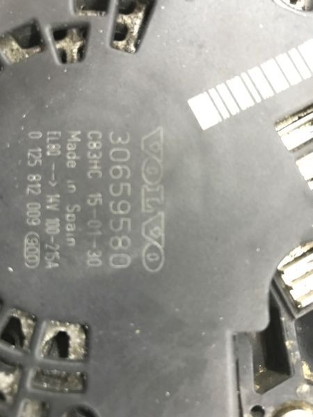 Генератор 306595580 Volvo XC60