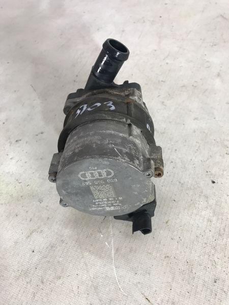 Насос системи охолодження 8K0965567 Audi Q7 Audi A6, Audi Q7