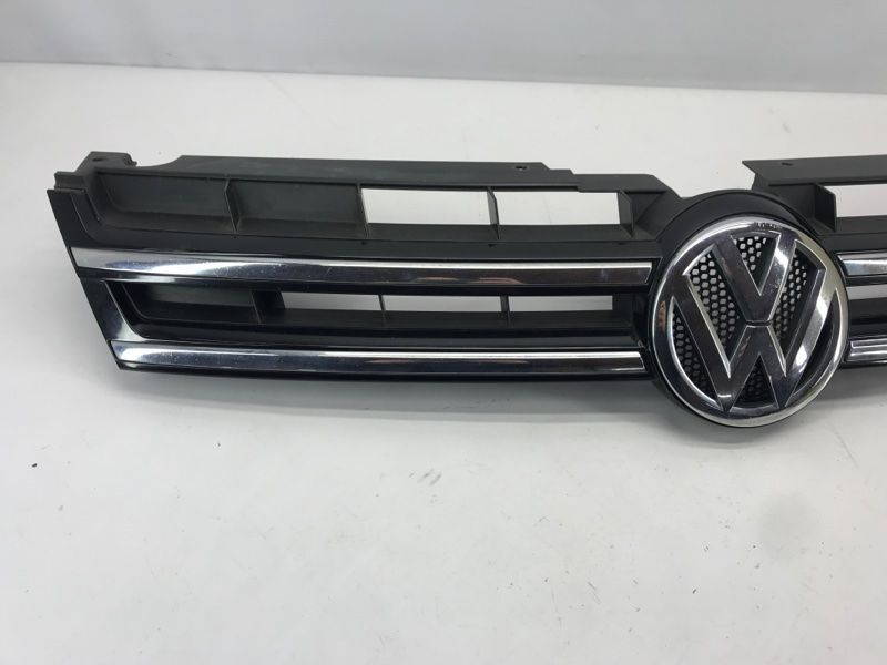 Решітка радіатора 7P6853651AZLL Volkswagen Touareg