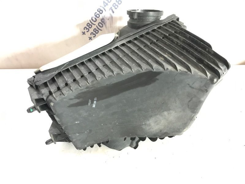 Корпус повітряного фільтра 7P6129601 Volkswagen Touareg
