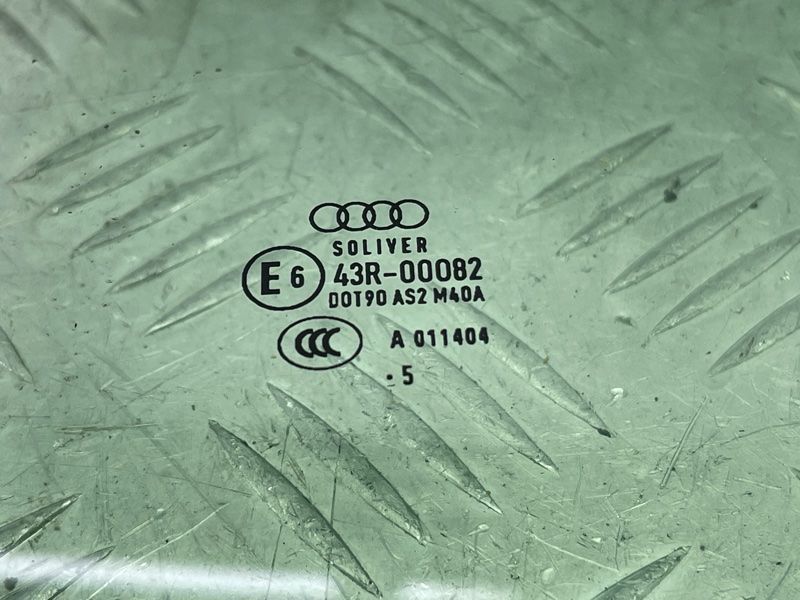Стекло двери Audi A7