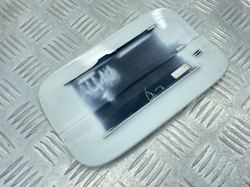 Крышка лючка топливного бака 8W0809907GRU Audi A4 Allroad