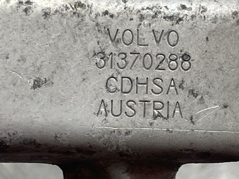 Патрубок інтеркулера 31370288 Volvo XC90
