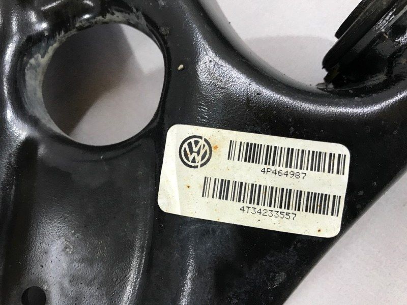 Важіль підвіски 561407152C Volkswagen Beetle