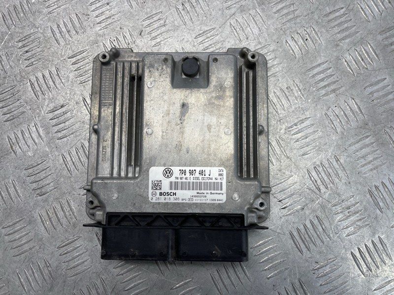 Блок керування двигуном 7P0907401J Volkswagen Touareg
