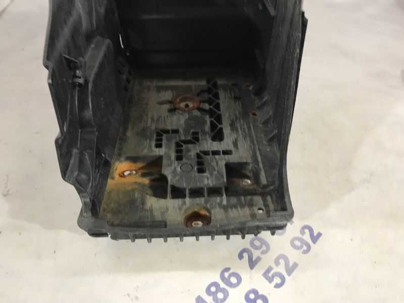 Кріплення акумулятора 31299569 Volvo XC60
