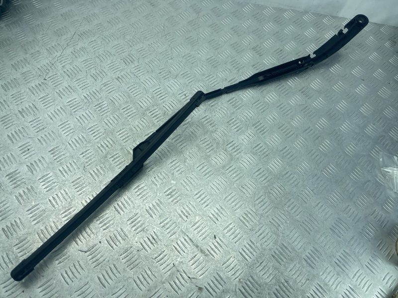 Повідок склоочисника 31416840 Volvo XC60