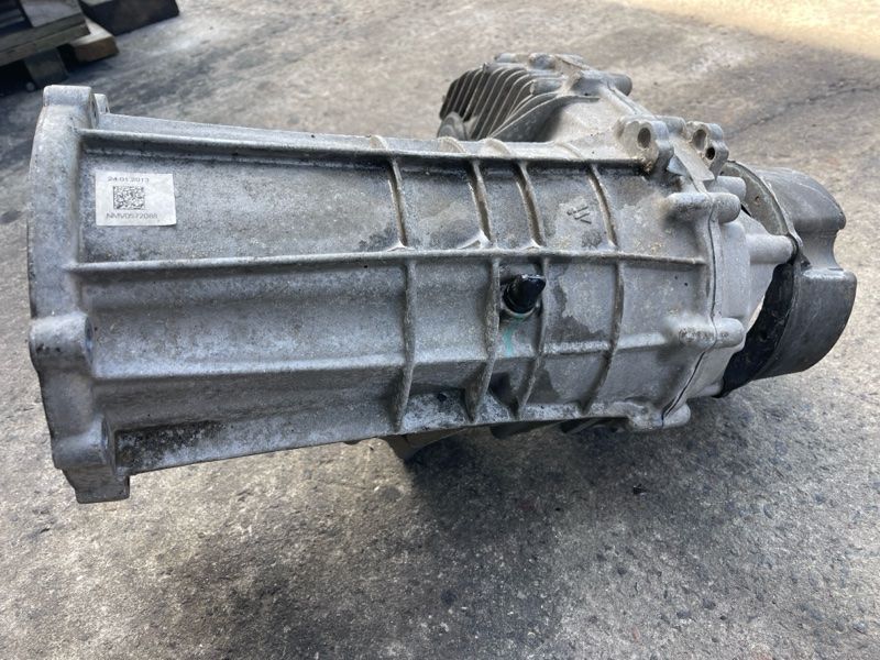 Роздаткова коробка 0BU341011R Volkswagen Touareg