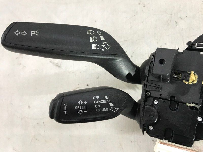 Блок підкермових перемикачів 4G8953502A Audi A6
