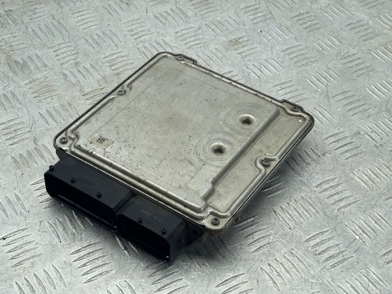Блок управления двигателем 03H906023BC Volkswagen Touareg