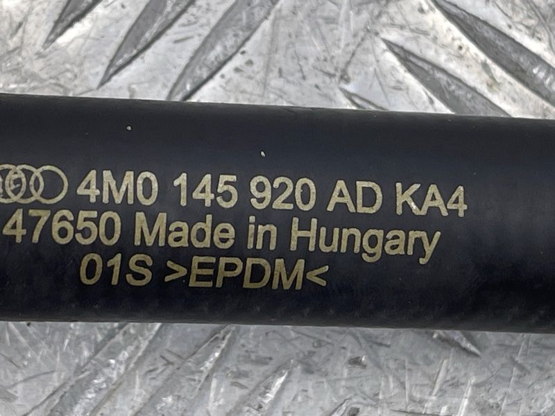 Шланг системы охлаждения 4M0145920AD Audi Q7