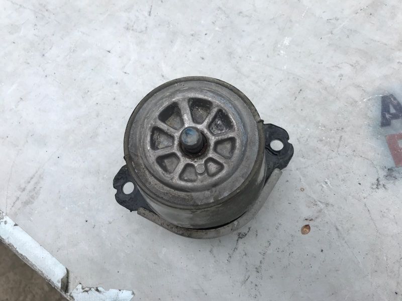 Опора / подушка двигуна 7L8199131A Audi Q7
