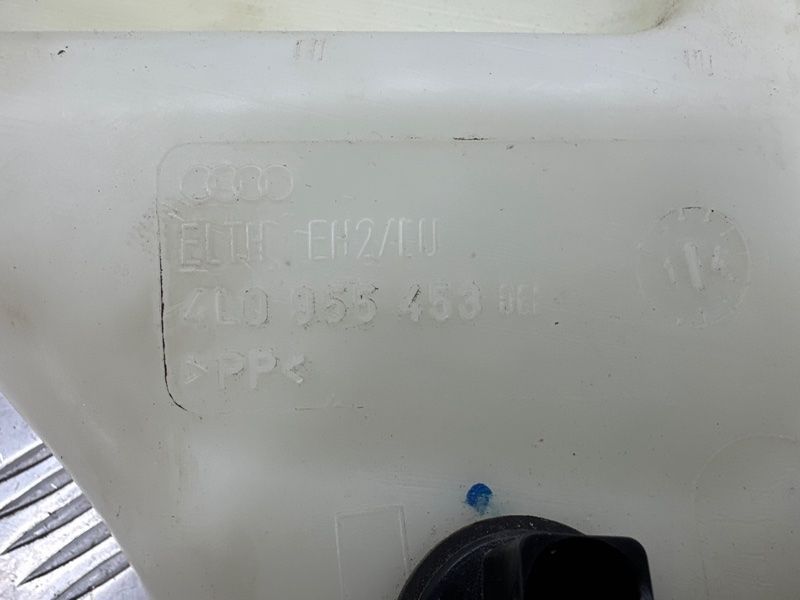 Бачок омывателя стекла 4L0955453 Audi Q7