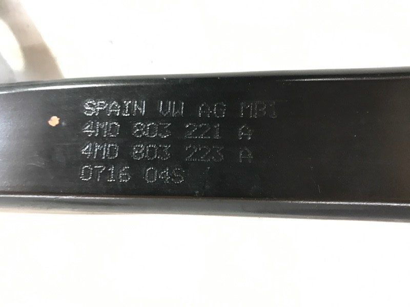 Распорка подрамника 4M0803221A Audi Q7