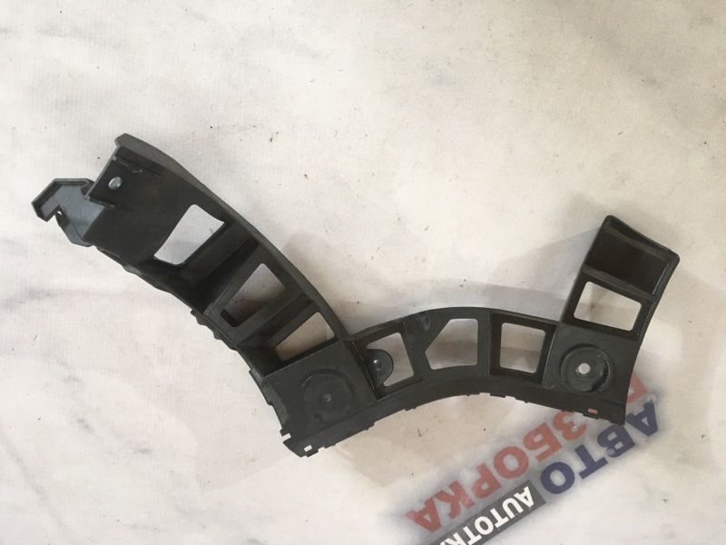 Направляюча / кріплення / кронштейн бампера 5N0807394B Volkswagen Tiguan