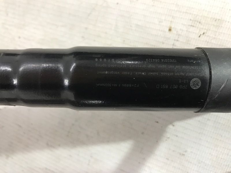 Приводной блок крышки багажника 7P6827851DIIT Volkswagen Touareg Volkswagen Touareg
