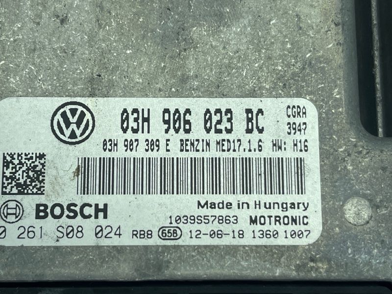 Блок управления двигателем 03H906023BC Volkswagen Touareg