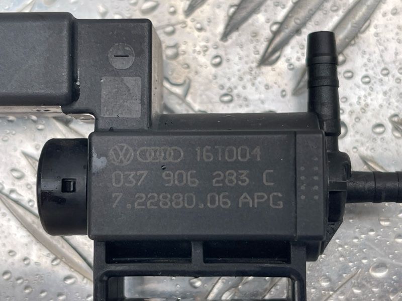 Клапан електромагнітний 037906283C Audi Q7