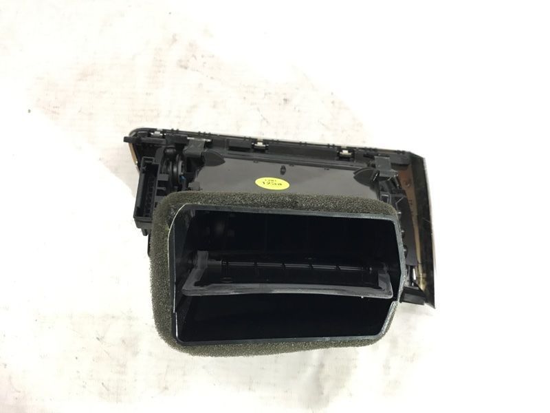Дефлектор повітропроводу 4G1820902A6PS Audi A6