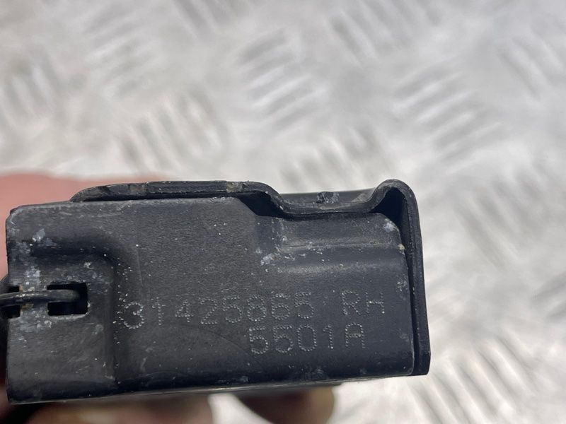 Замок капота 31425865 Volvo XC90
