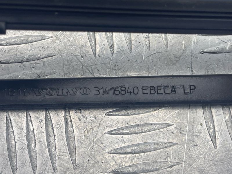 Повідок склоочисника 31416840 Volvo XC60