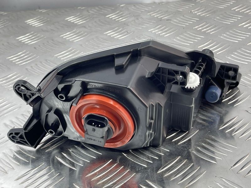 Фара противотуманная 7P6941700H Volkswagen Touareg