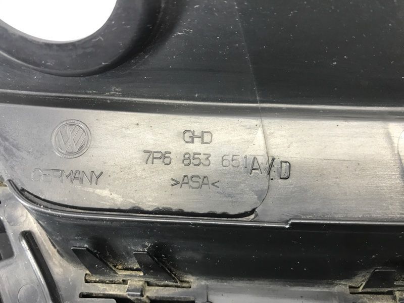 Решітка радіатора 7P6853651AZLL Volkswagen Touareg