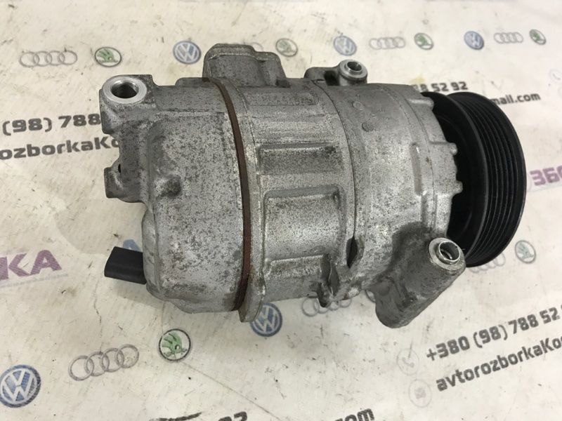 Компрессор кондиционера 1K0820859S Volkswagen Tiguan