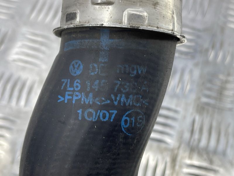 Патрубок інтеркулера 7L6145738A Volkswagen Touareg