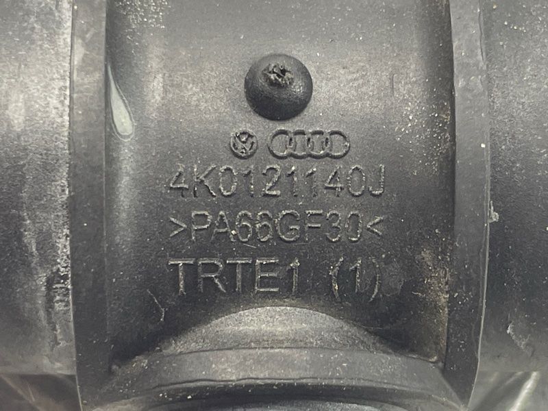 Трубка соединительная 4K0121140J Audi A6