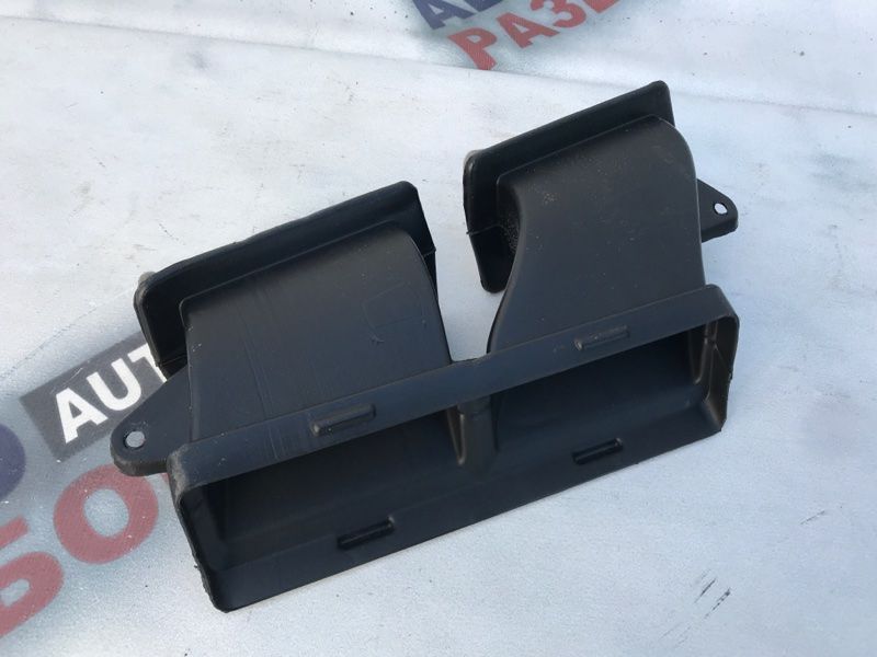 Дефлектор повітропроводу 30791373 Volvo XC60
