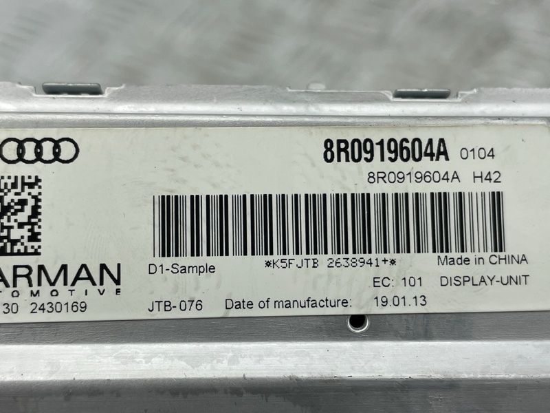 Дисплей 8R0919604A Audi Q7