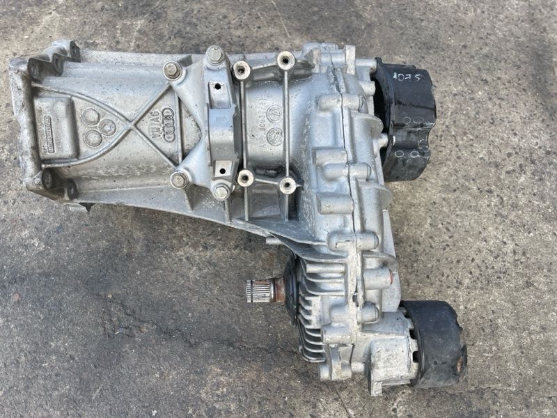 Роздаткова коробка 0BU341011R Volkswagen Touareg