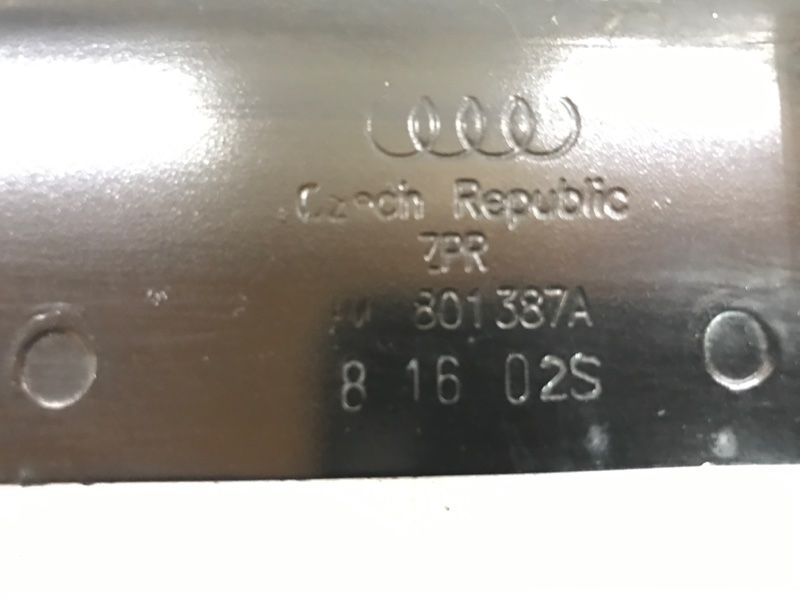 Распорка подрамника 4M0803221A Audi Q7