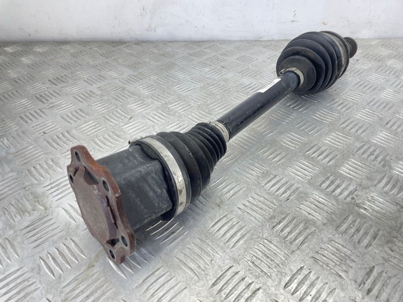 Піввісь 4M0407271D Audi Q7