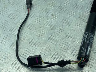 Приводной блок крышки багажника 4G8827852F Audi A7