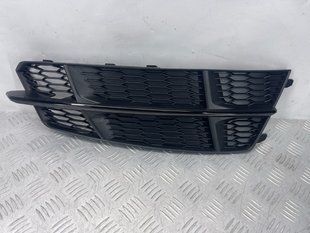 Решетка бампера 4G0807682AN Audi A6