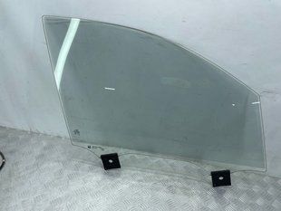 Стекло двери 4M0845022A Audi Q7