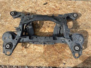 Подрамник задний 31658032 Volvo XC60