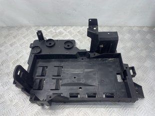 Піддон для акумулятора 84560108 Chevrolet Colorado