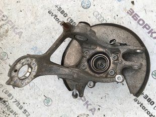 Поворотний кулак / цапфа 8R0505431F Audi A7