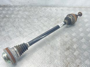 Піввісь 8R0501203C Audi Q5
