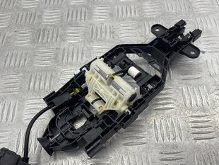 Кронштейн зовнішньої ручки дверей пасажира 31378254 Volvo XC60 Volvo S90, Volvo V90, Volvo V90 Cross Country, Volvo XC60, Volvo XC90