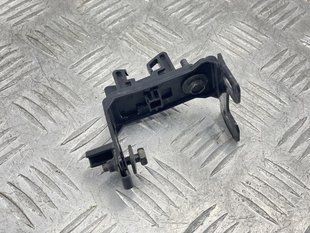 Кріплення фари FT4B13A004A Ford Edge