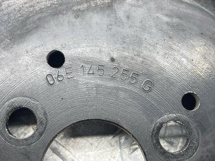 Шків насоса гідропідсилювача 06E145255G Audi Q7