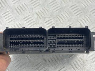 Блок управления двигателем 4L2910401A Audi Q7