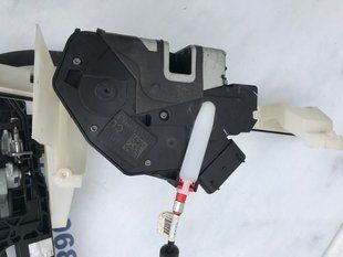 Замок передней двери FT4AA21812BC Ford Edge